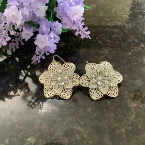 Beautiful lacy floral earrings